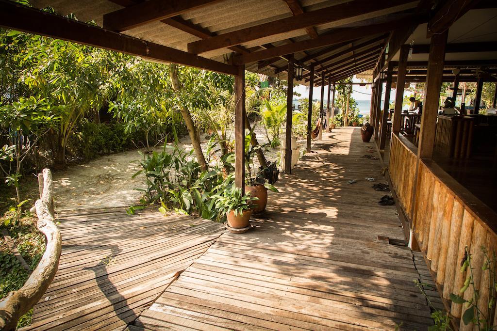 Frog Beach House Koh Phayam Buitenkant foto