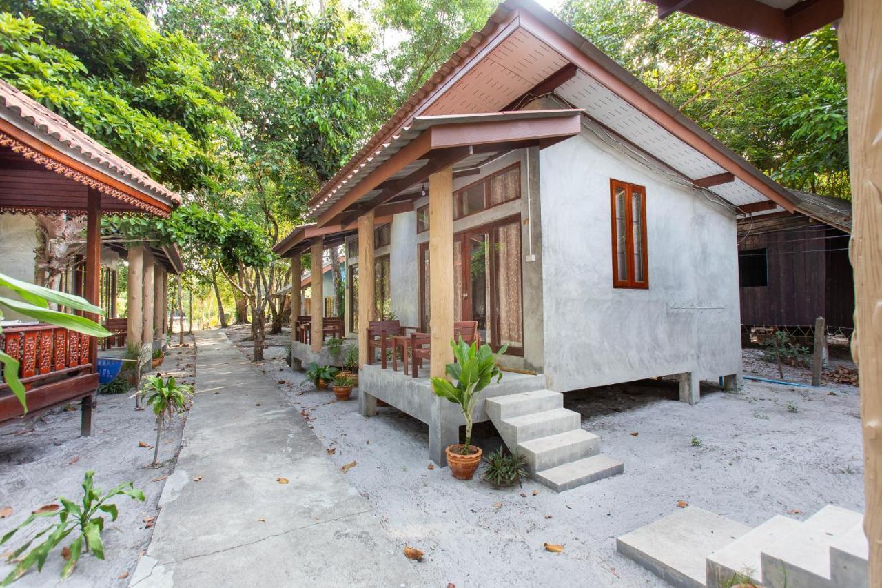Frog Beach House Koh Phayam Buitenkant foto