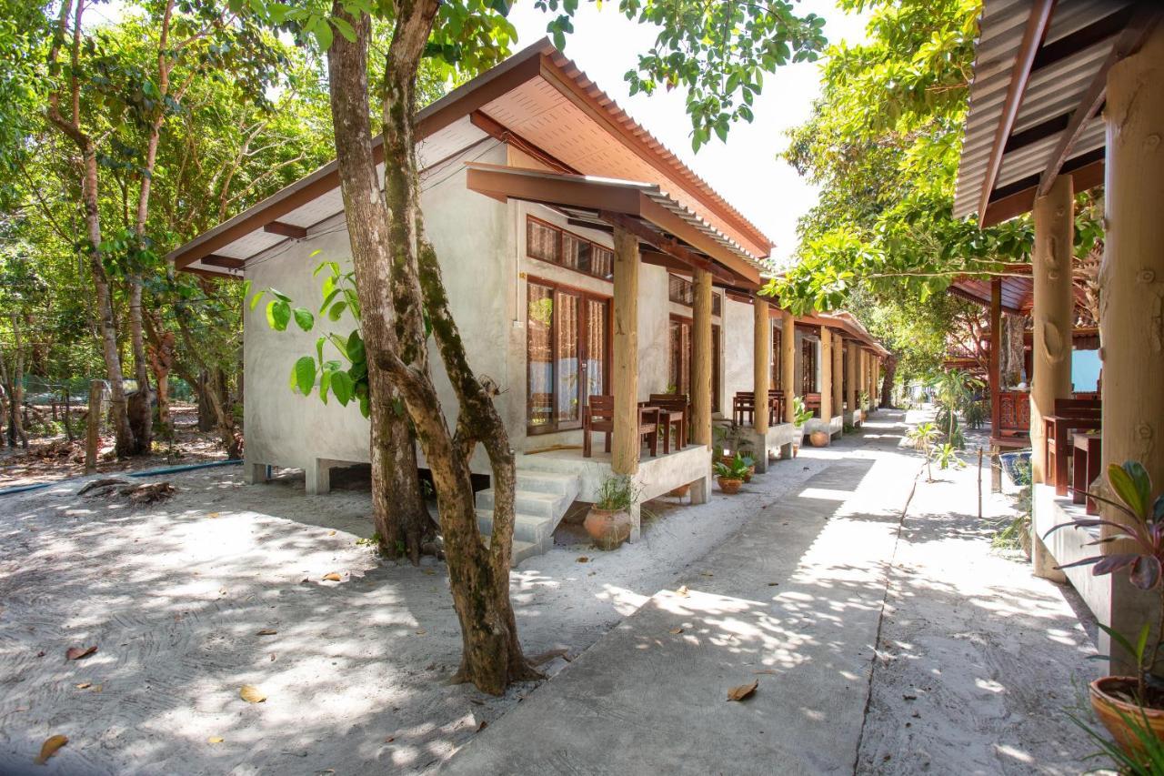Frog Beach House Koh Phayam Buitenkant foto
